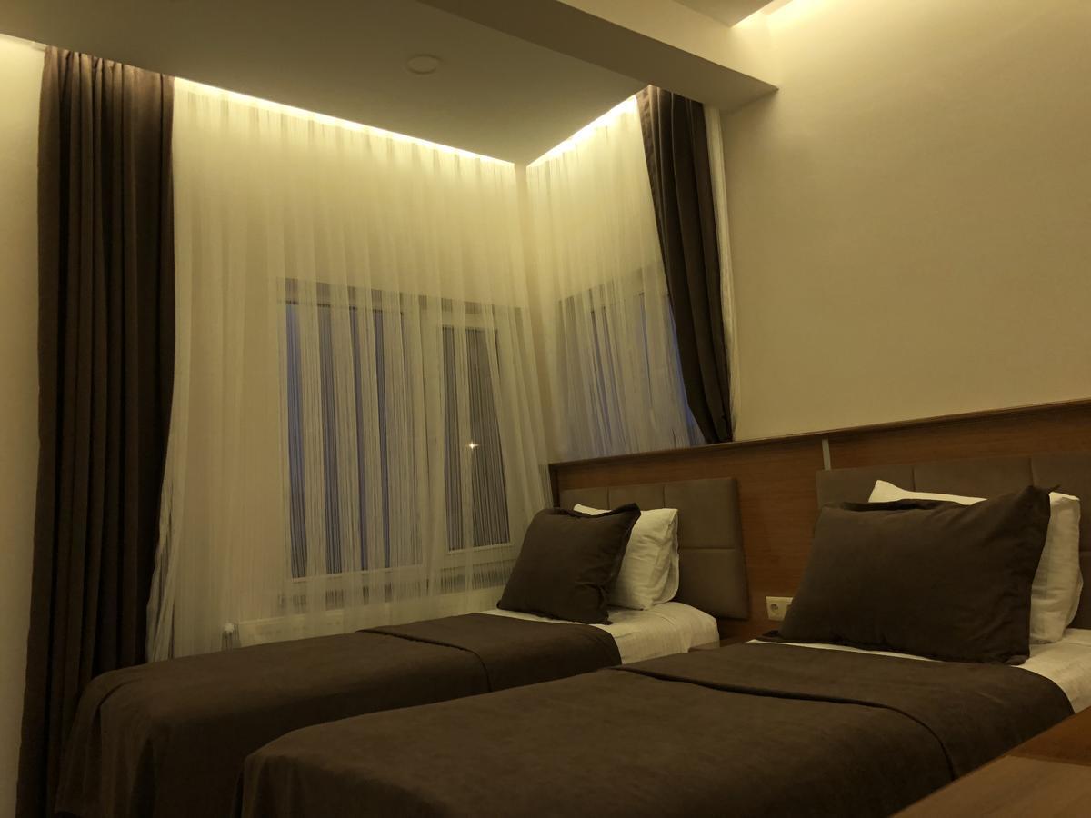 Gulistan Hotel Zara Esterno foto