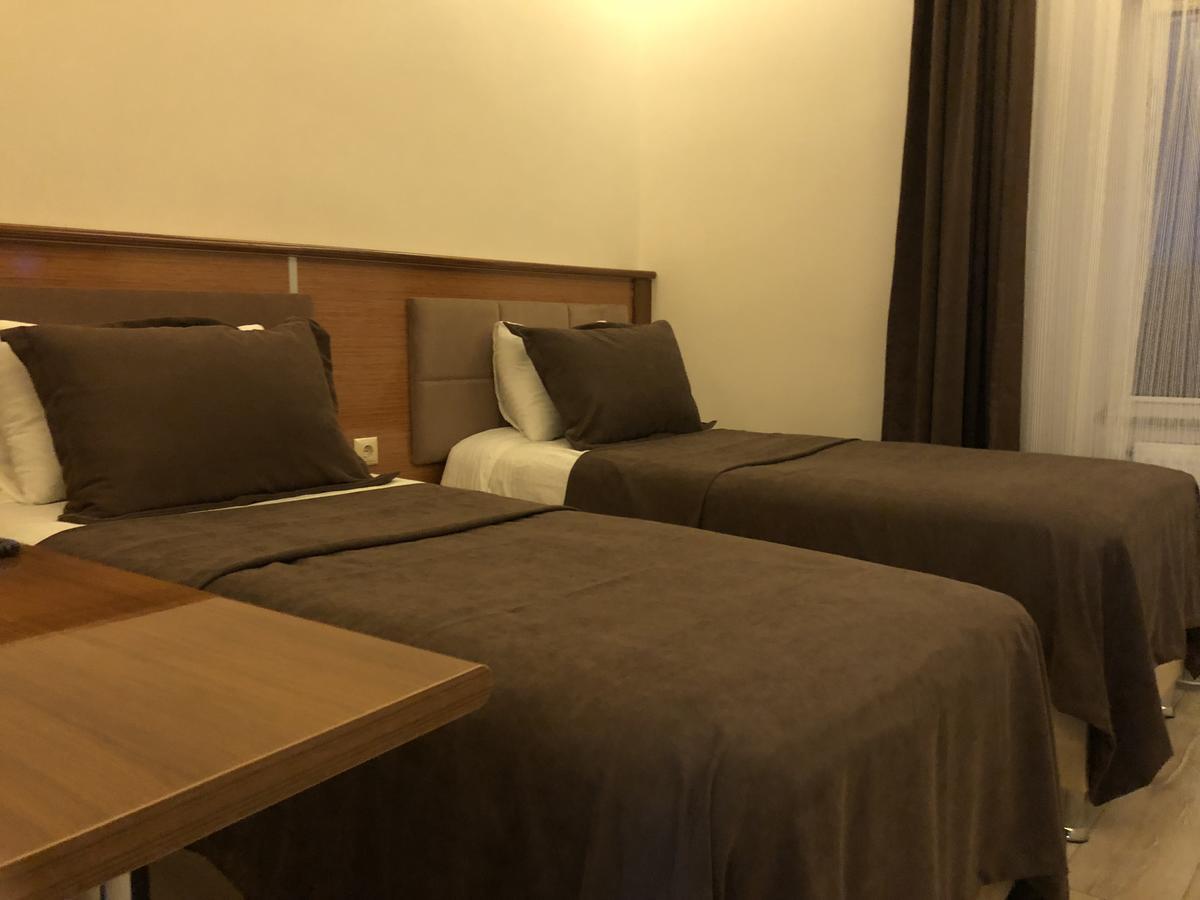 Gulistan Hotel Zara Esterno foto