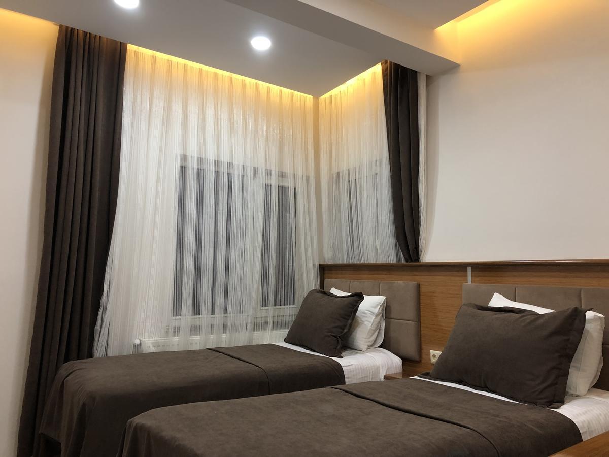 Gulistan Hotel Zara Esterno foto