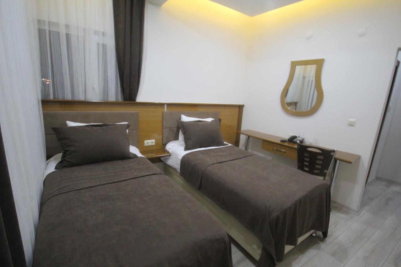 Gulistan Hotel Zara Esterno foto